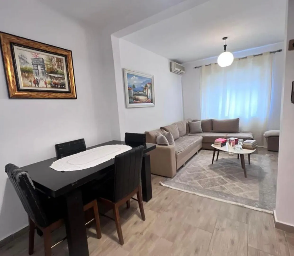 21 Dhjetori Apartment Tirana